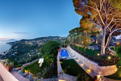 Villa Capri Superb