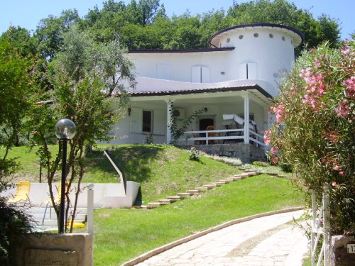 Villa Agone